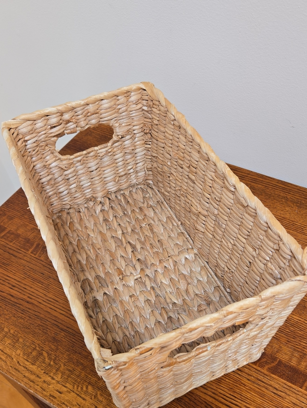 Woven Natural Seagrass Storage Basket - Neutral - Picture 4 of 10